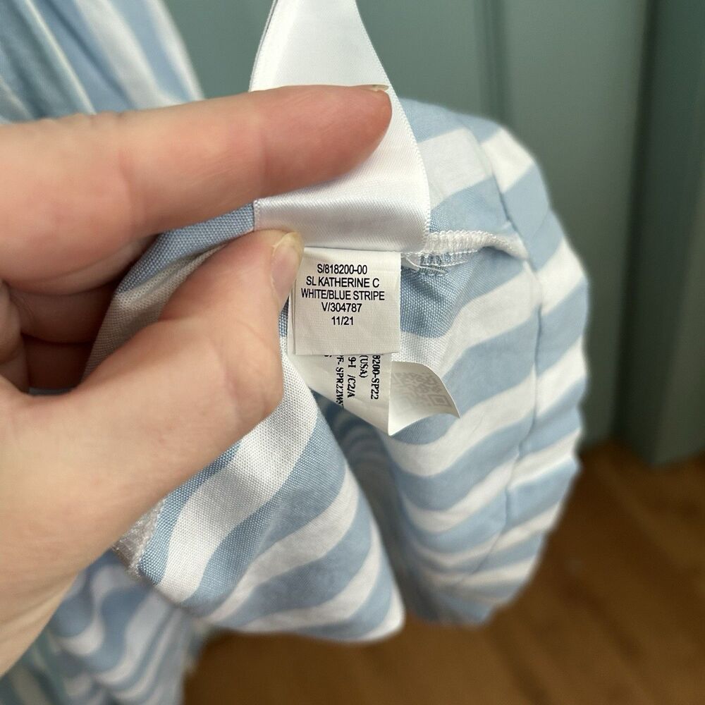 Old Navy Katherine Maxi Dress 4X Blue White Striped Tiered V-Neck Pockets‎ - Picture 7 of 11